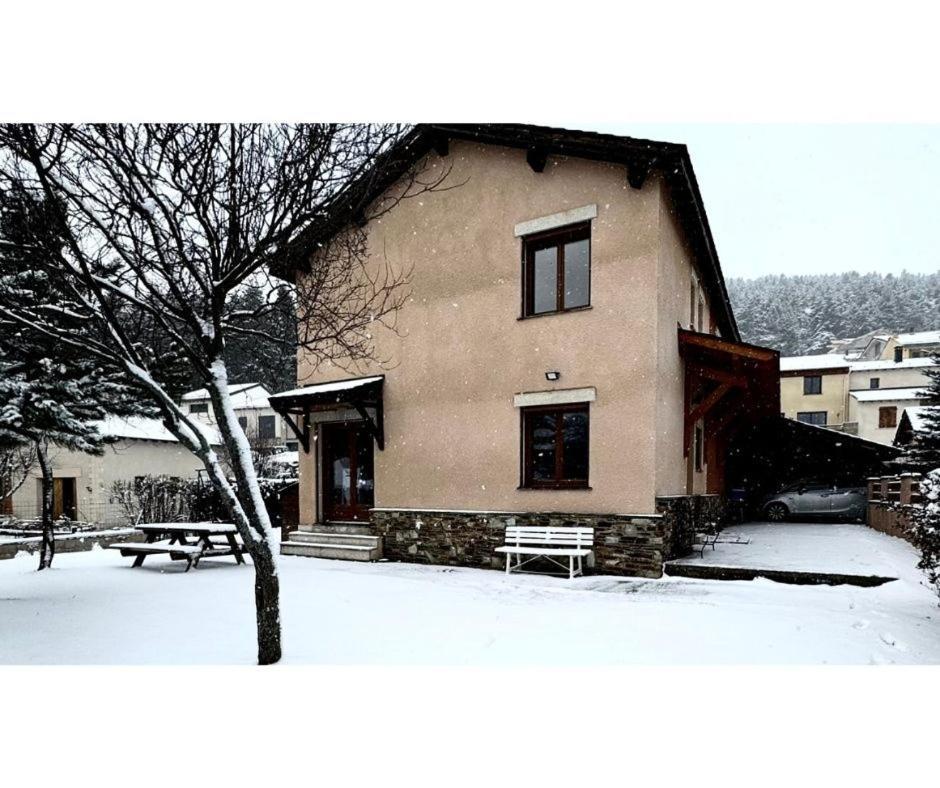 La Granja - Maison avec cheminée, jardin, baby-foot Formiguères Esterno foto